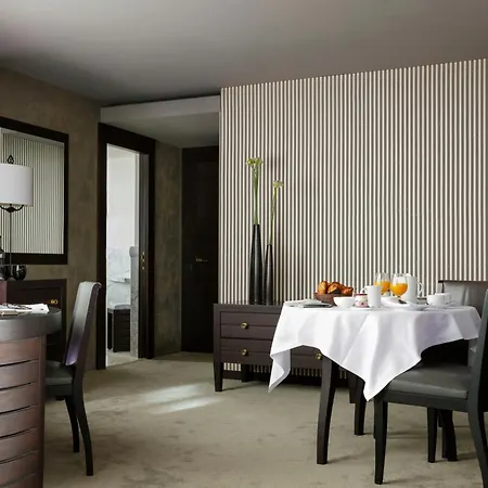 Square 5* París