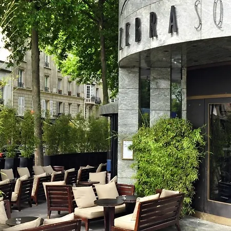 Hotel Square 5*