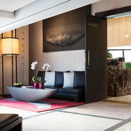 Square Hotel 5*