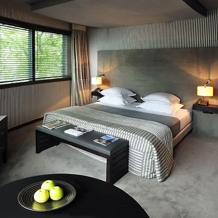 Hotel Square 5*