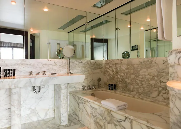 스퀘어 호텔 파리