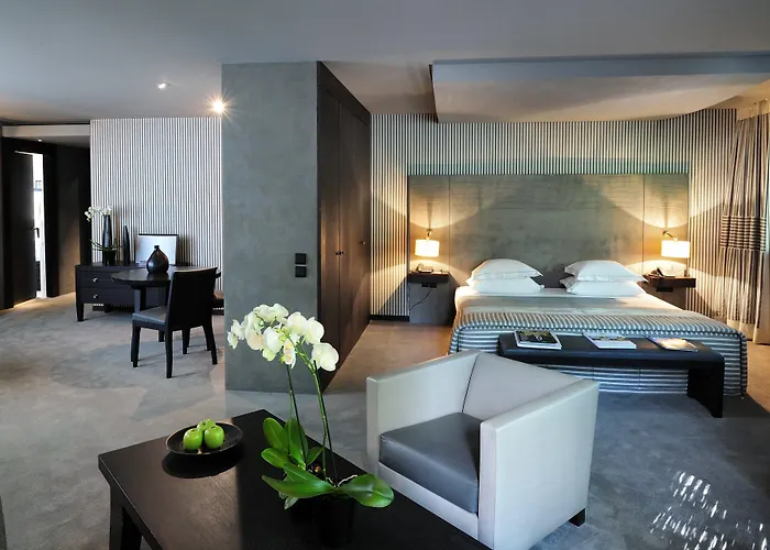 스퀘어 호텔 파리